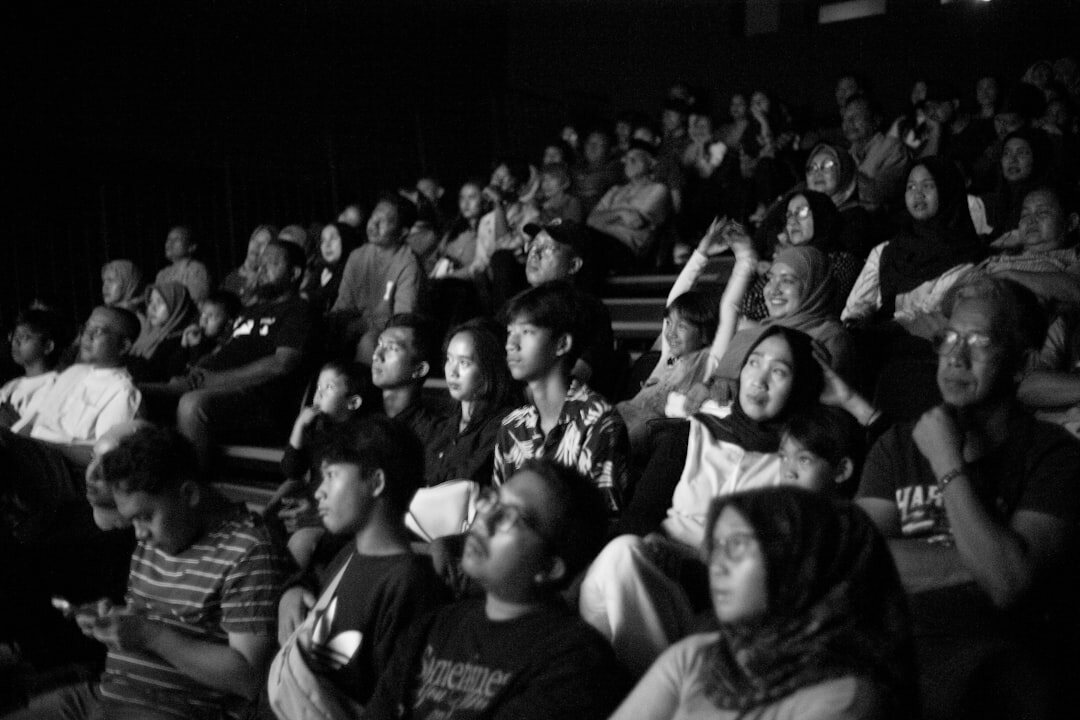 audience reading blog
